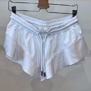 Stella McCartney x adidas Barricade Shorts • White M • Tennis Golf Pickleball •